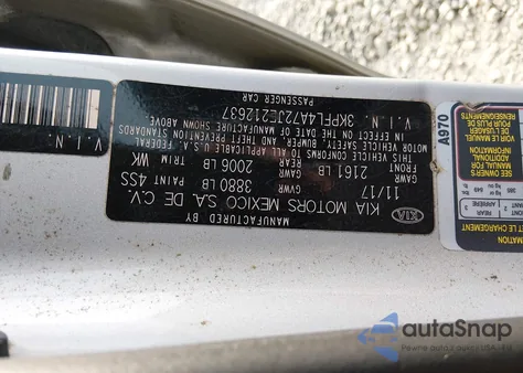 2018 Kia Forte Lx z USA, uszkodzony, nr VIN 3KPFL4A72JE212637